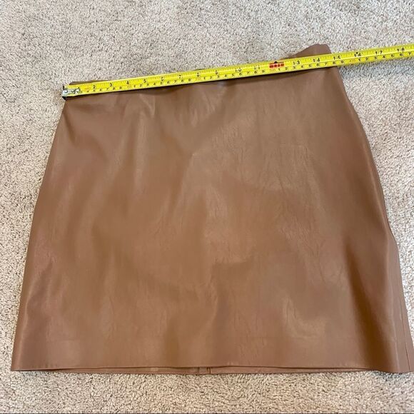 SHINESTAR vegan faux leather mini skirt camel brown Sz L NWT - Picture 7 of 8